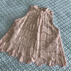 Super Cute Lace Sleeveless Top Size Medium